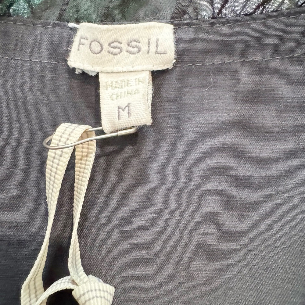 Chic Fossil Ruffled V-Neck Dress - Picture 11 of 11